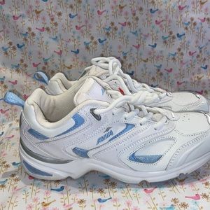 Avia Womens arch rocker Sz 7.5